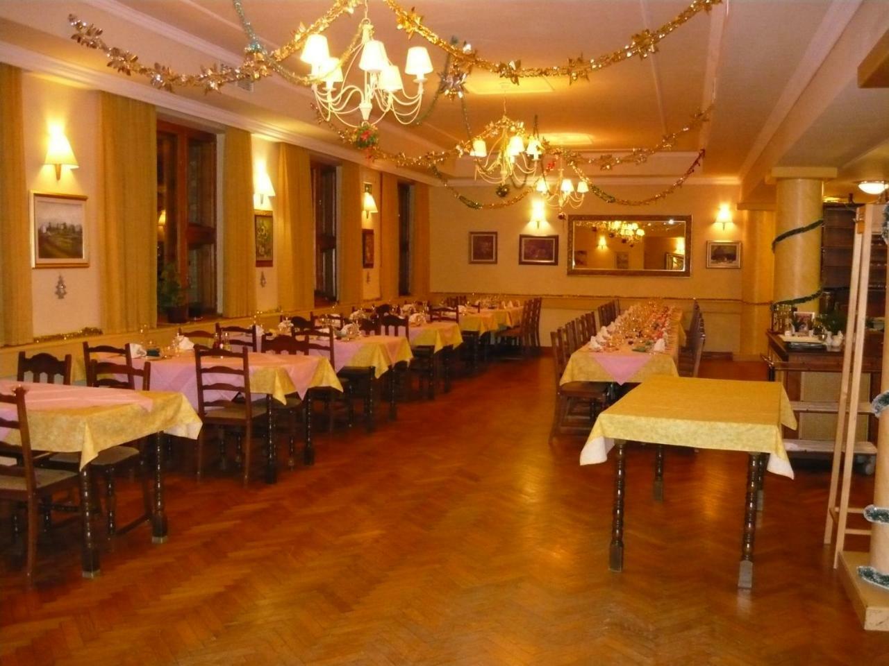 Polzevo Hotel Visnja Gora Buitenkant foto