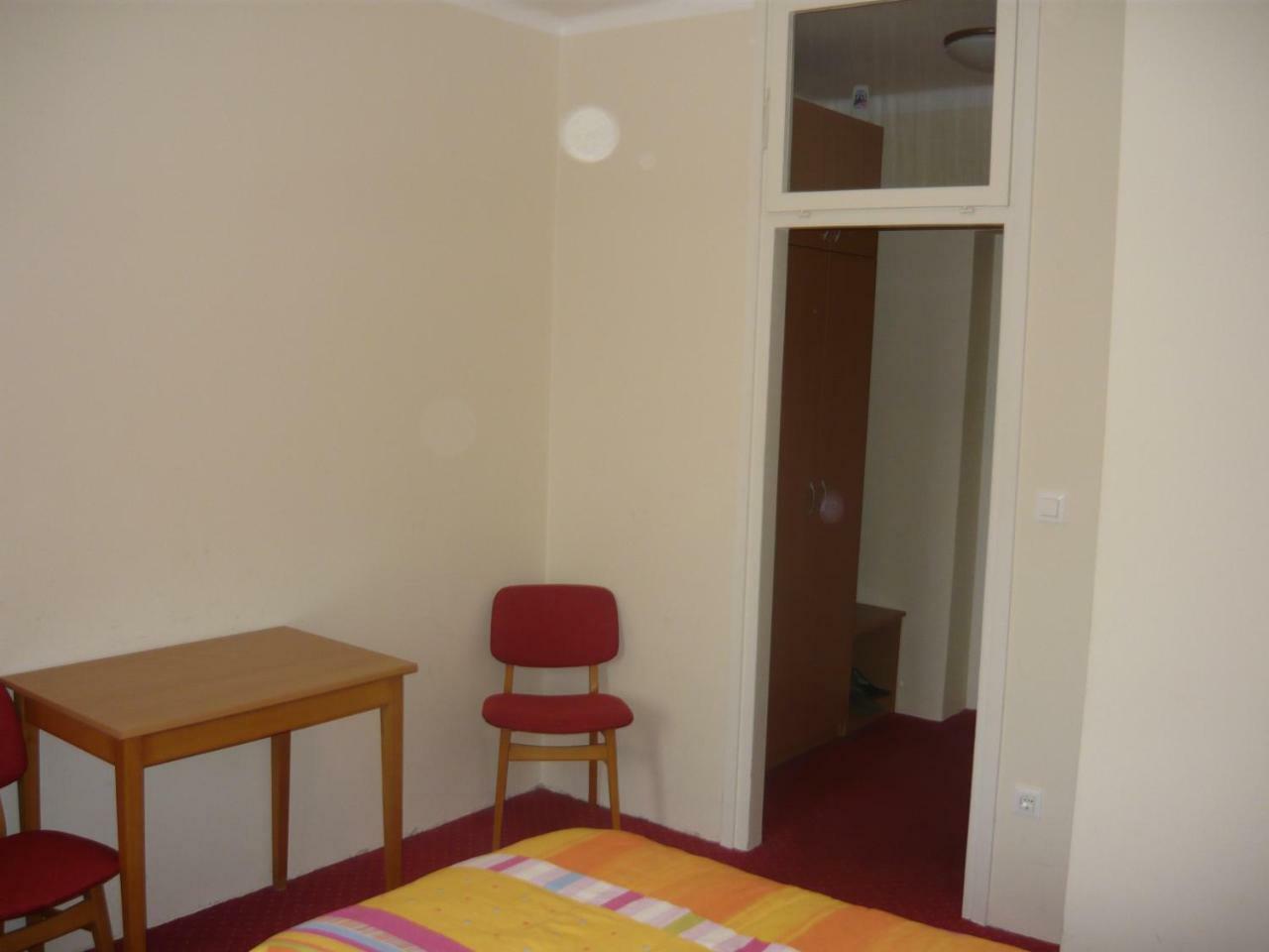 Polzevo Hotel Visnja Gora Buitenkant foto